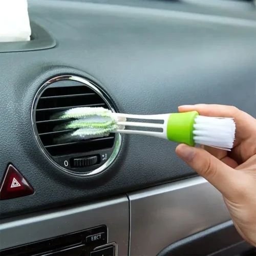 Car Air Conditioner Vent Brush cleans Vent