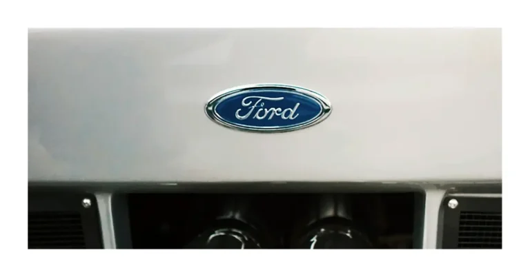 The Ford Logo on the back of a white Ford GT40 Prototype